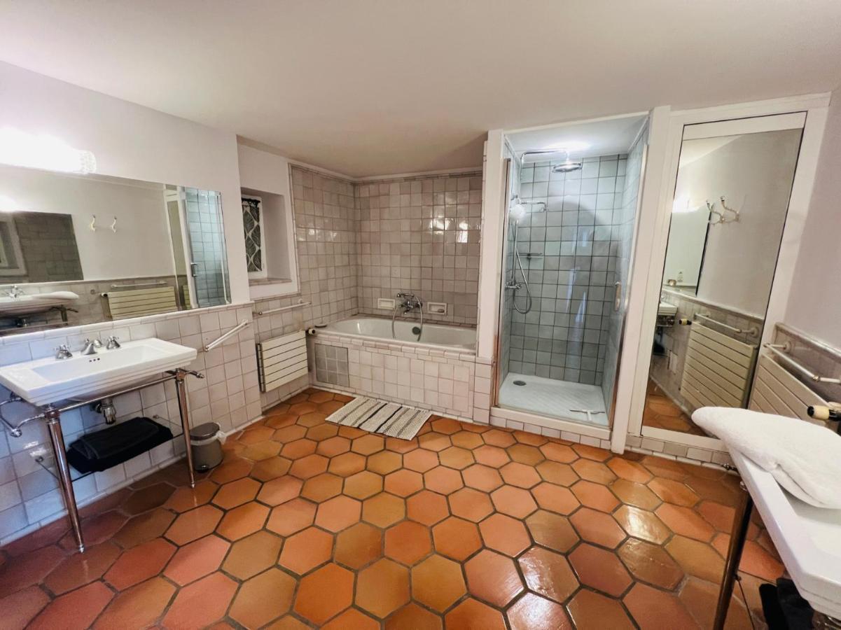 Penthouse Studio Privee Couple Ou Famille- La Maison Searle A Tourtour Exterior photo